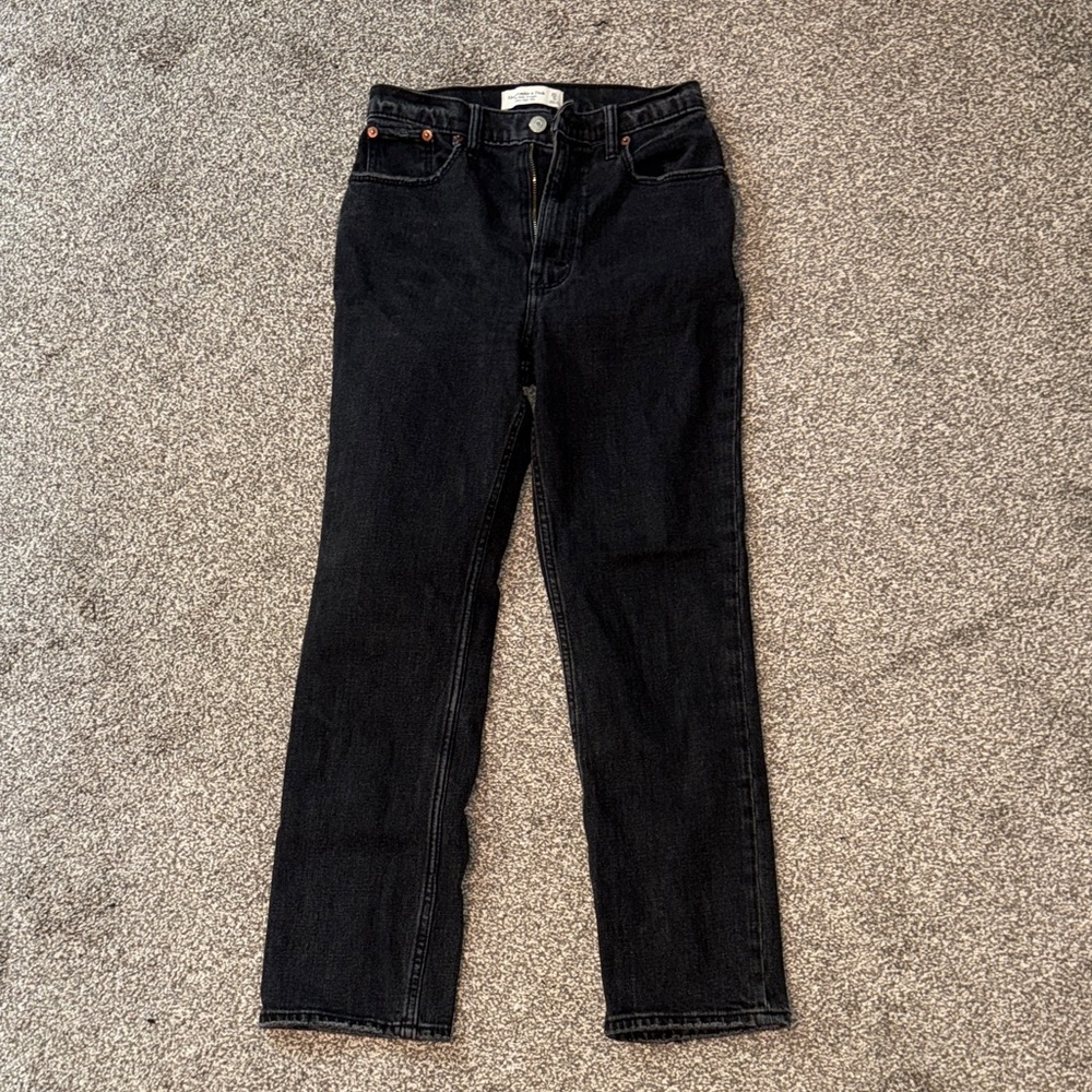 Abercrombie & Fitch Black Cropped Ankle Jeans